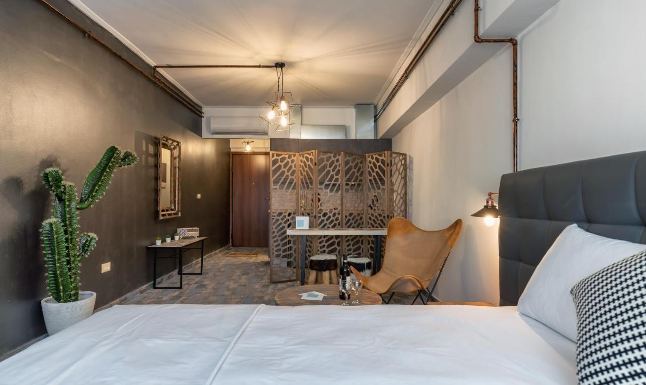 Amazing Apartments @ Aiolou Str. Athens Exterior photo