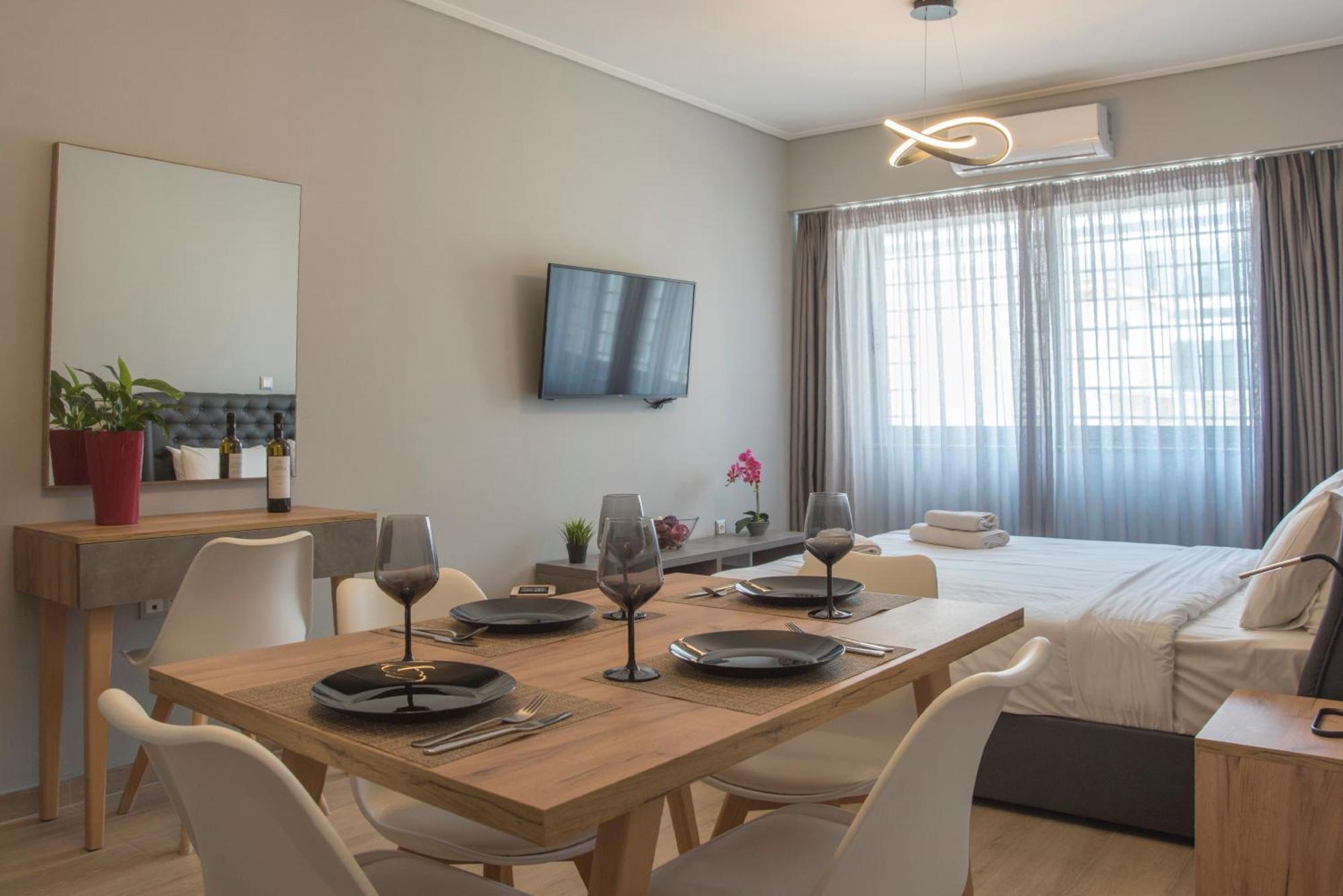 Amazing Apartments @ Aiolou Str. Athens Exterior photo